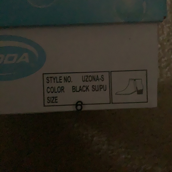 Soda Black two toned suede and leather ankle zip up boots - Picture 7 of 7